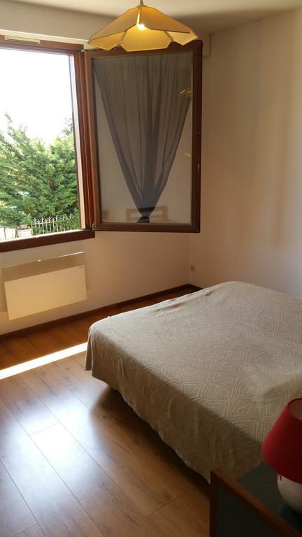 Le Magiot Hotel Montliot-et-Courcelles Quarto foto