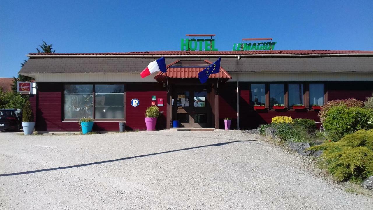 Le Magiot Hotel Montliot-et-Courcelles Exterior foto